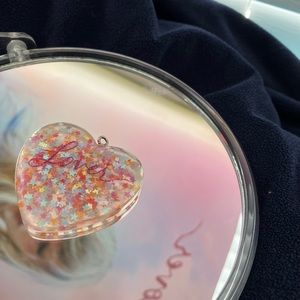 💗Taylor Swift Lover Keychain💗